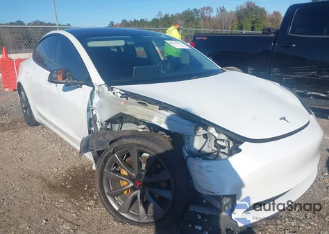 2018 Tesla Model 3 Long Range/Performance from USA, damaged, VIN 5YJ3E1EB8JF185822